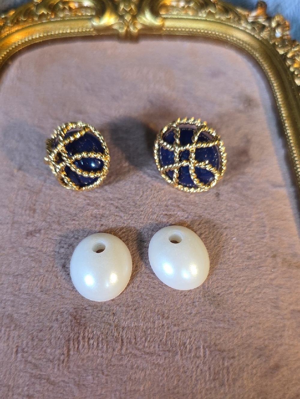 Vintage Romans Interchangable Gold-Tone Rope Filigree Button Earrings